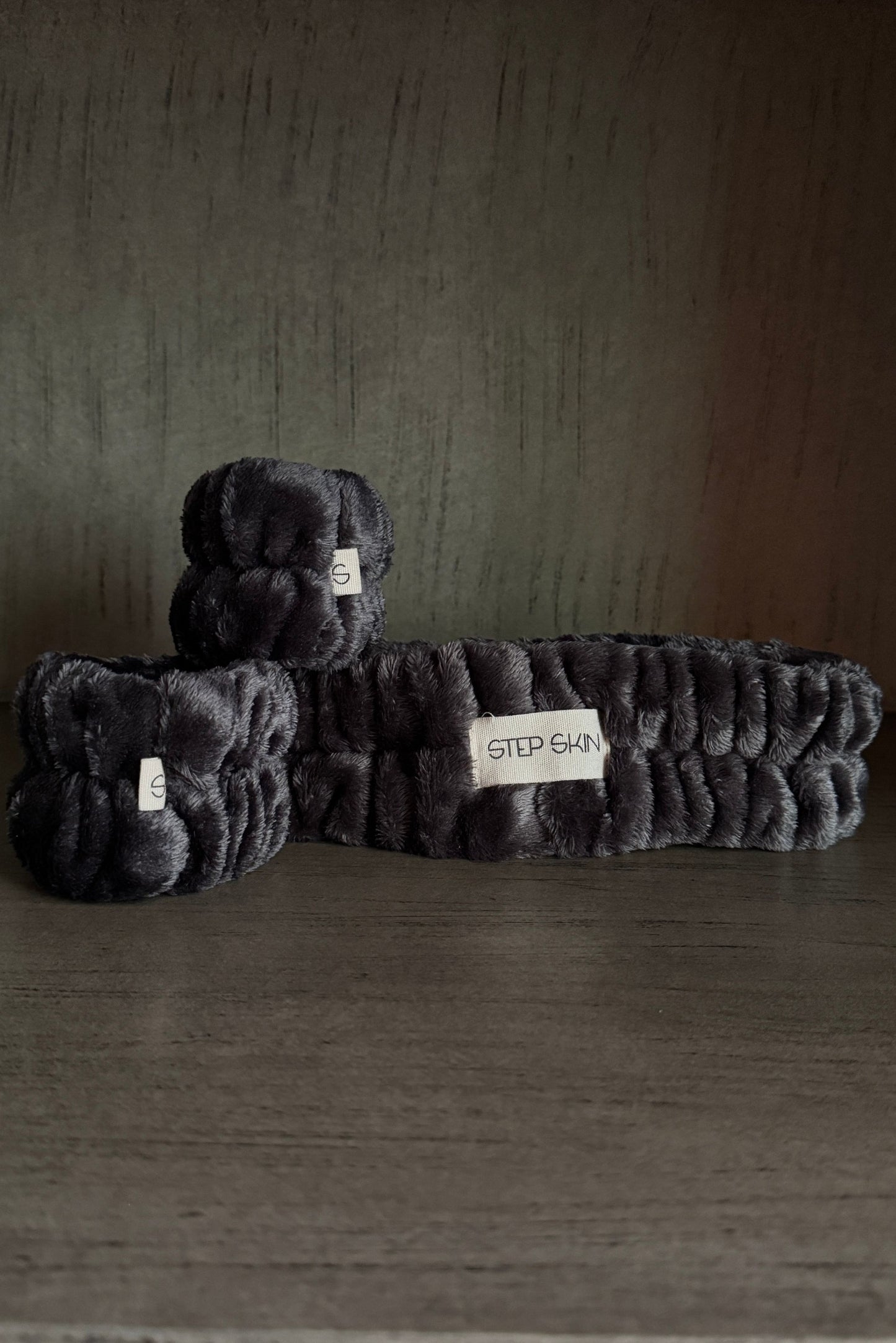 CLOUD CLEANSING CUFFS