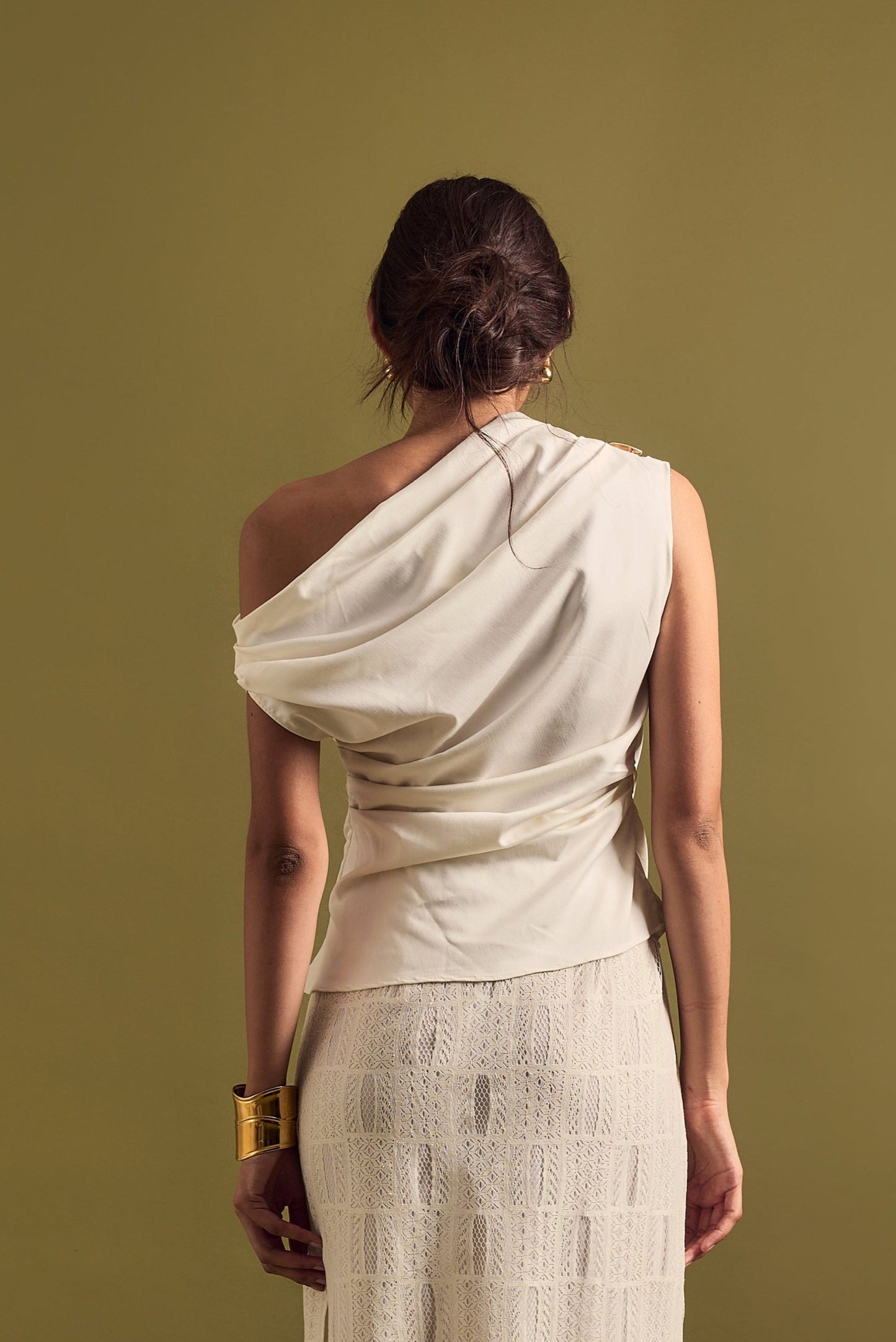 ELARA DRAPE TOP