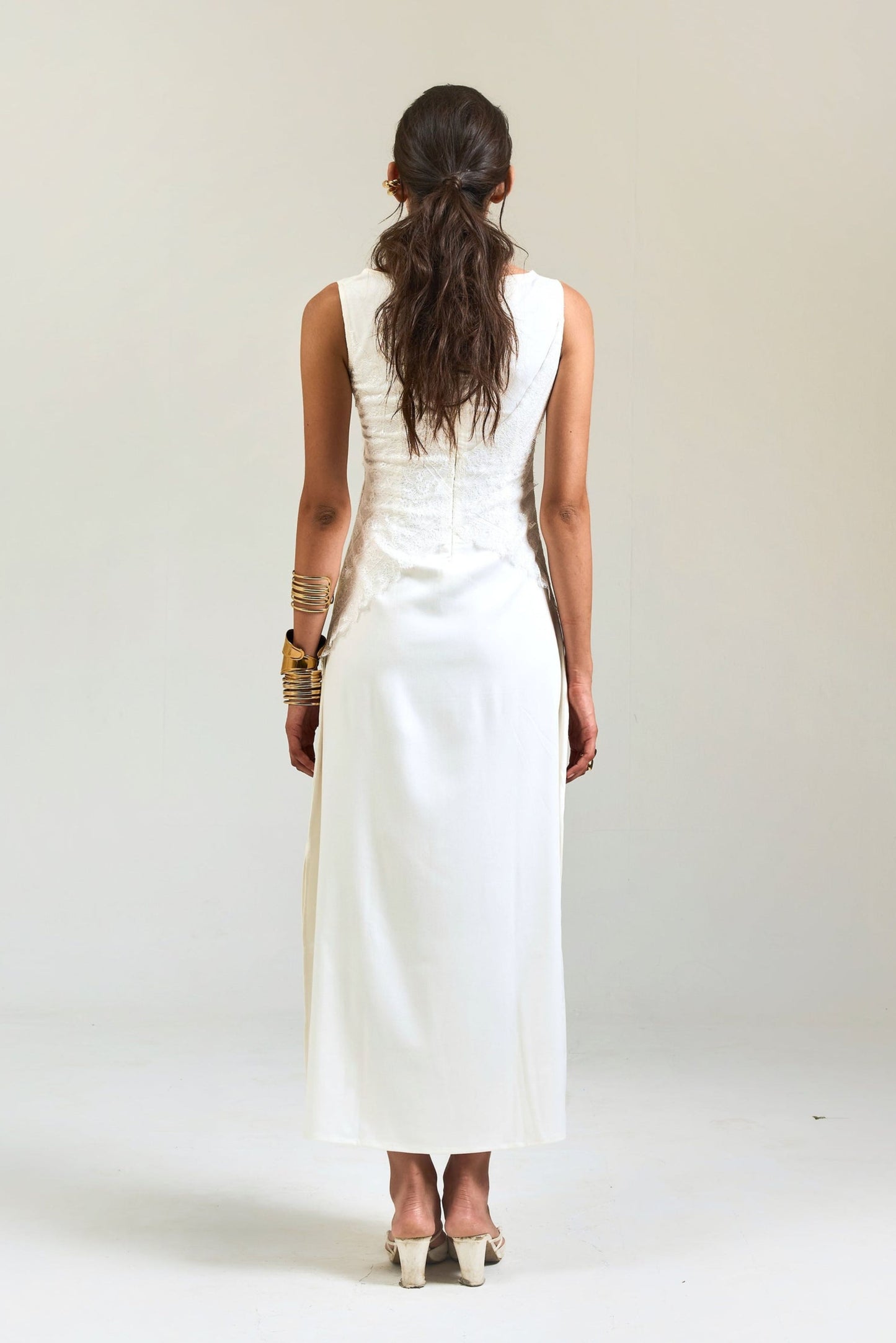 ELARA LACE DRESS