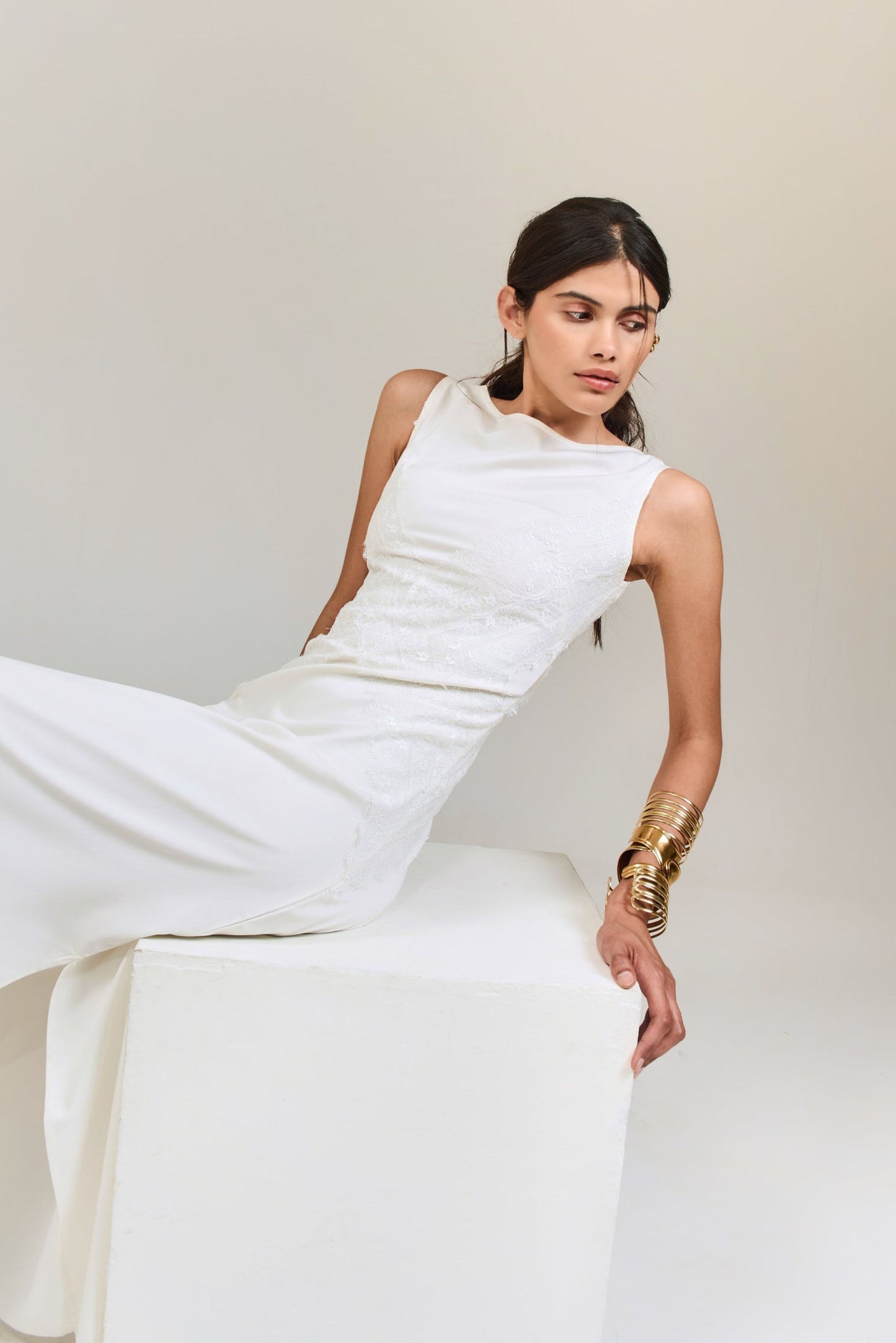 ELARA LACE DRESS