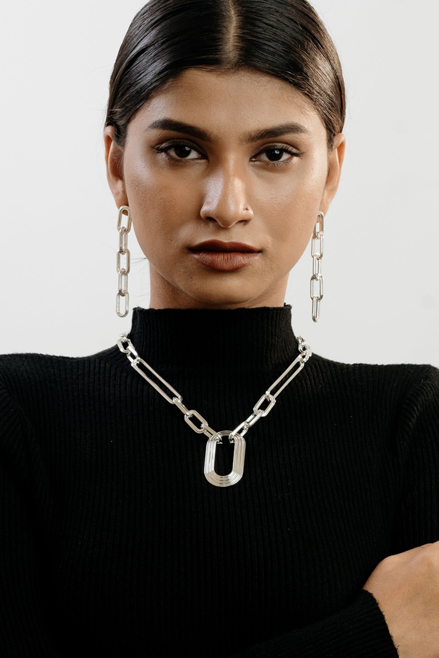 Interlace Necklace