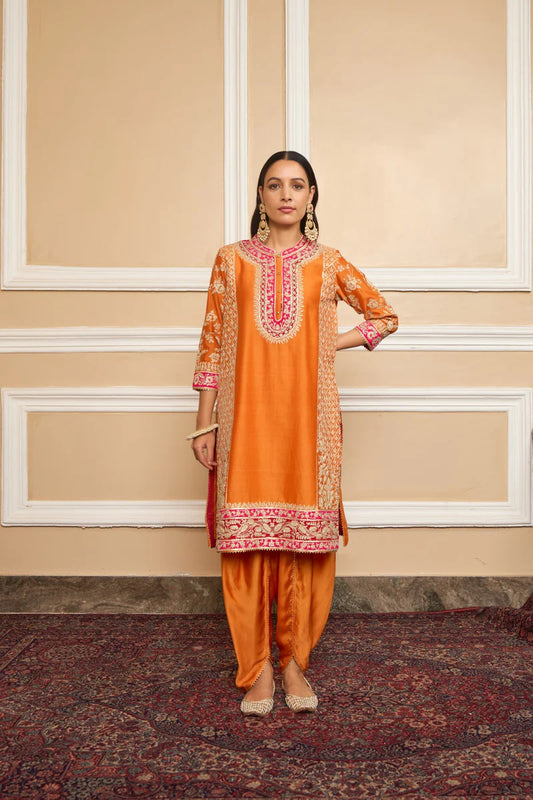 Mehnoor Straight Kurta With Dhoti - Orange