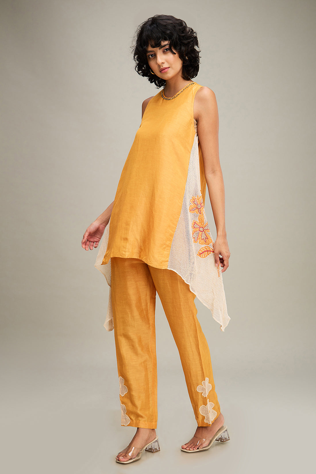 Zinnia Applique Asymmetric Kurta Set - Orange