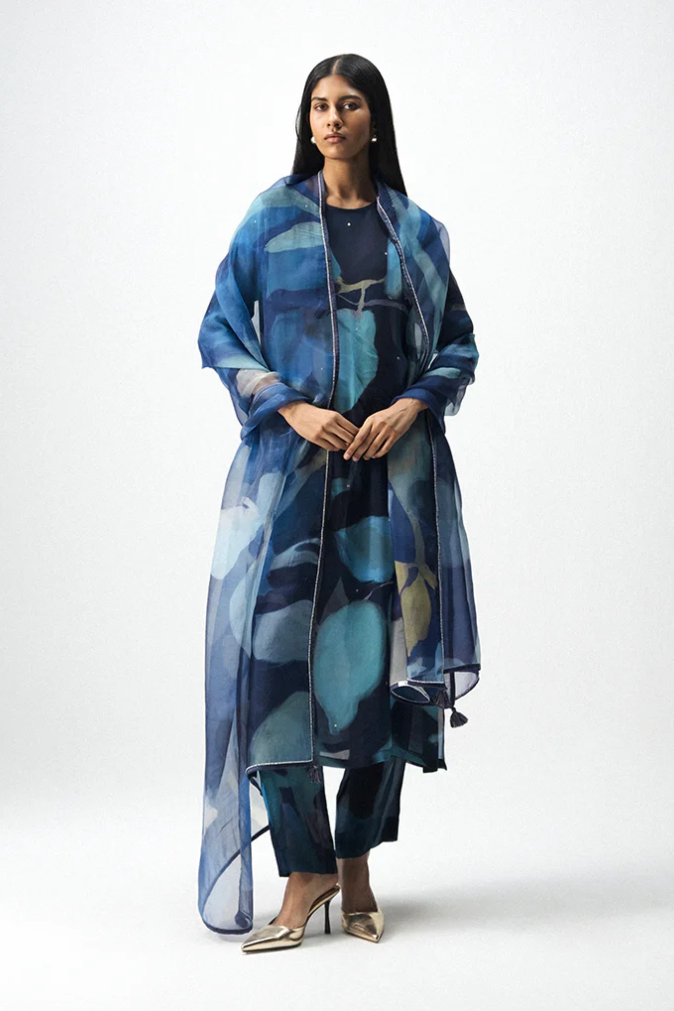 BLUE LAGOON MUKAISH EMBROIDERED KURTA SET