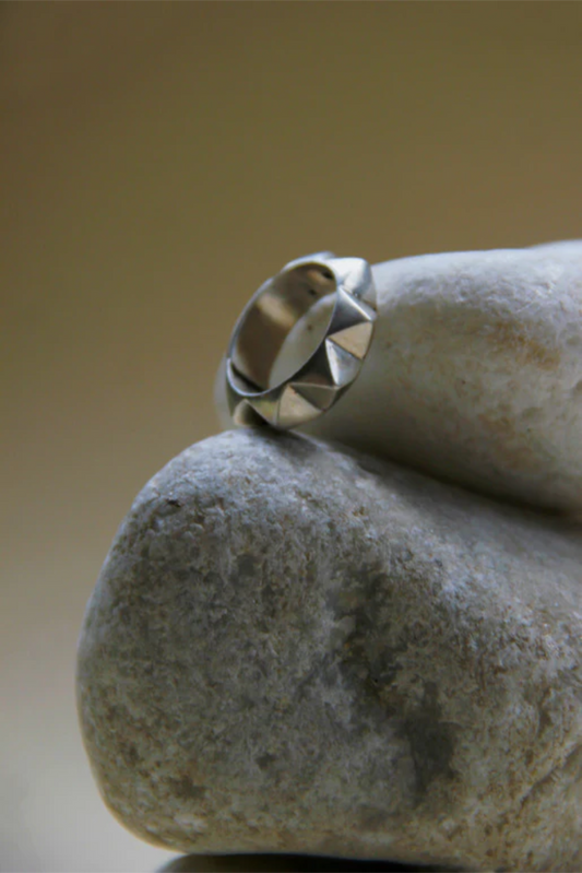 Edgy Ring - Silver