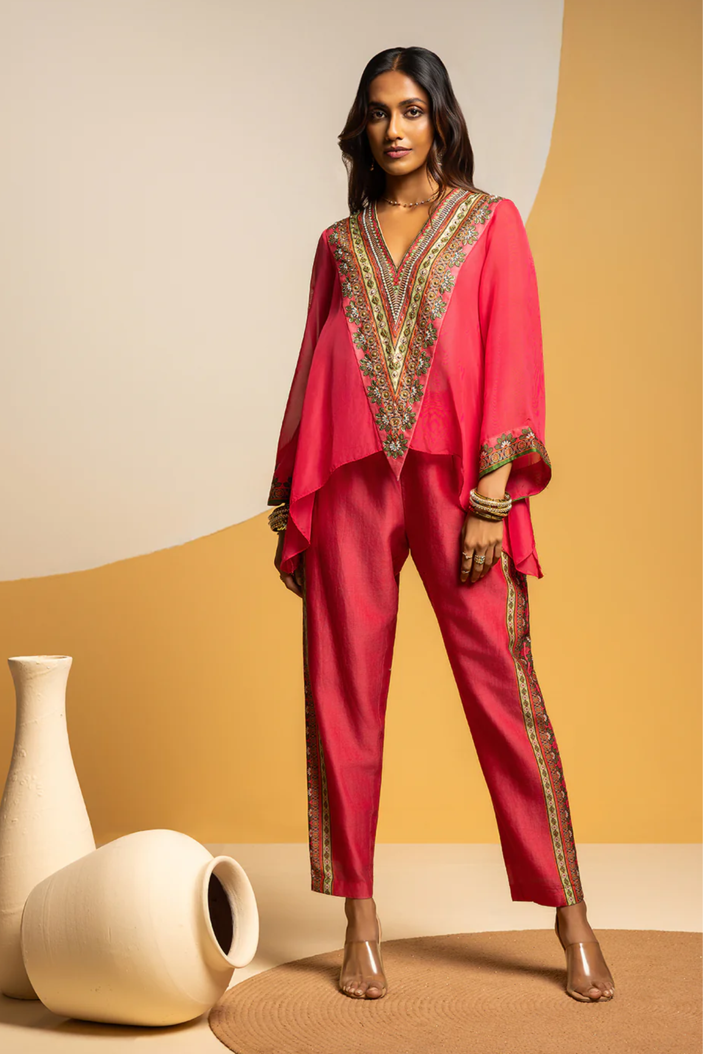 Taarani embellished V-neck co-ord  set