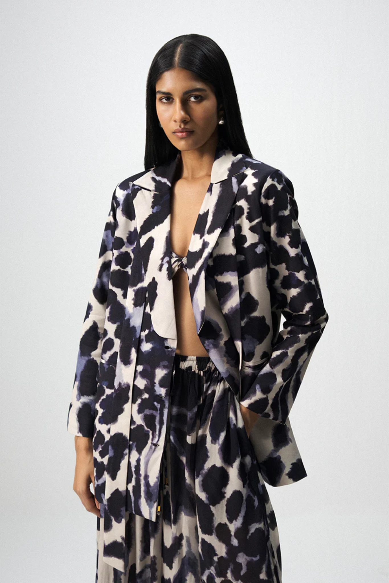 SAMBURU BLAZER & PANTS SET