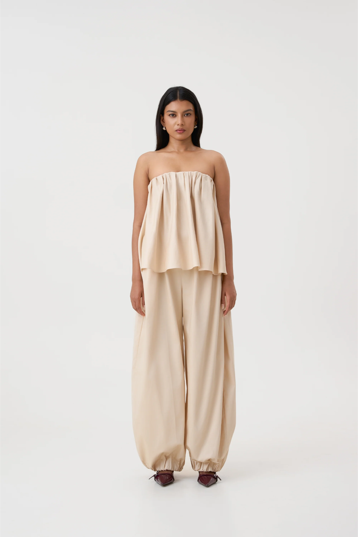 VERA GATHERED TOP - BEIGE