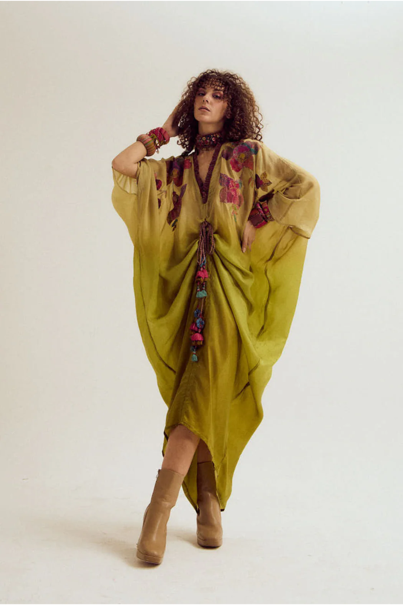 Cherry blossom kaftan - Ecru/olive
