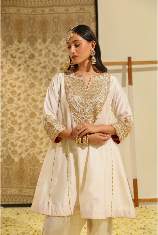 Fayaaz Hand Embroidered Short Chauga with Salwar - Daisy Ivory