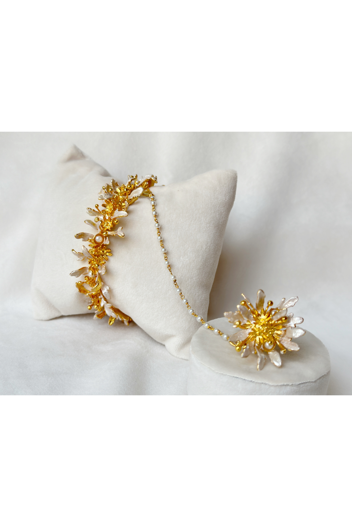 Blooming haathphool with pearls - Snowy White
