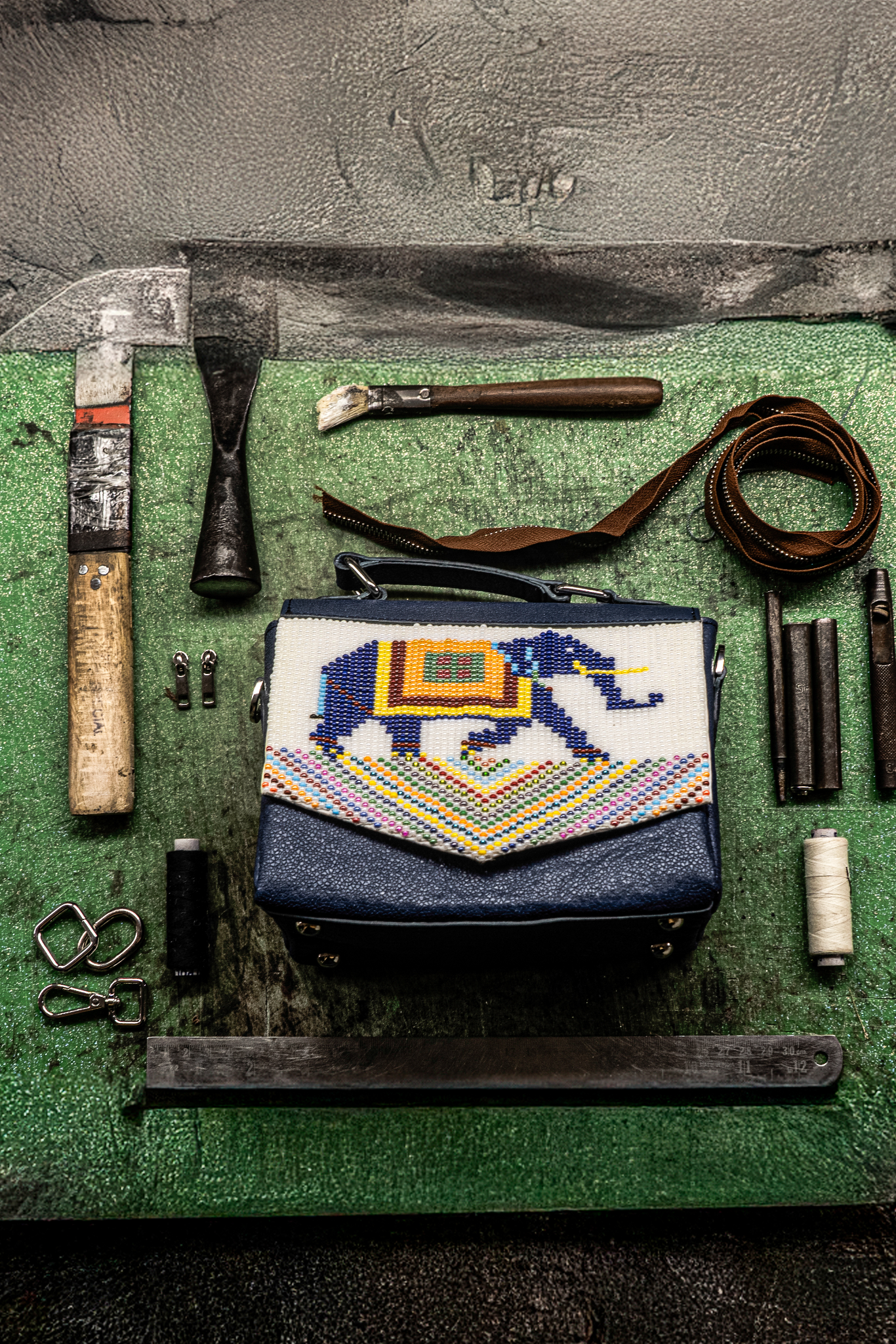 Dhara elephant parade beadwork purse