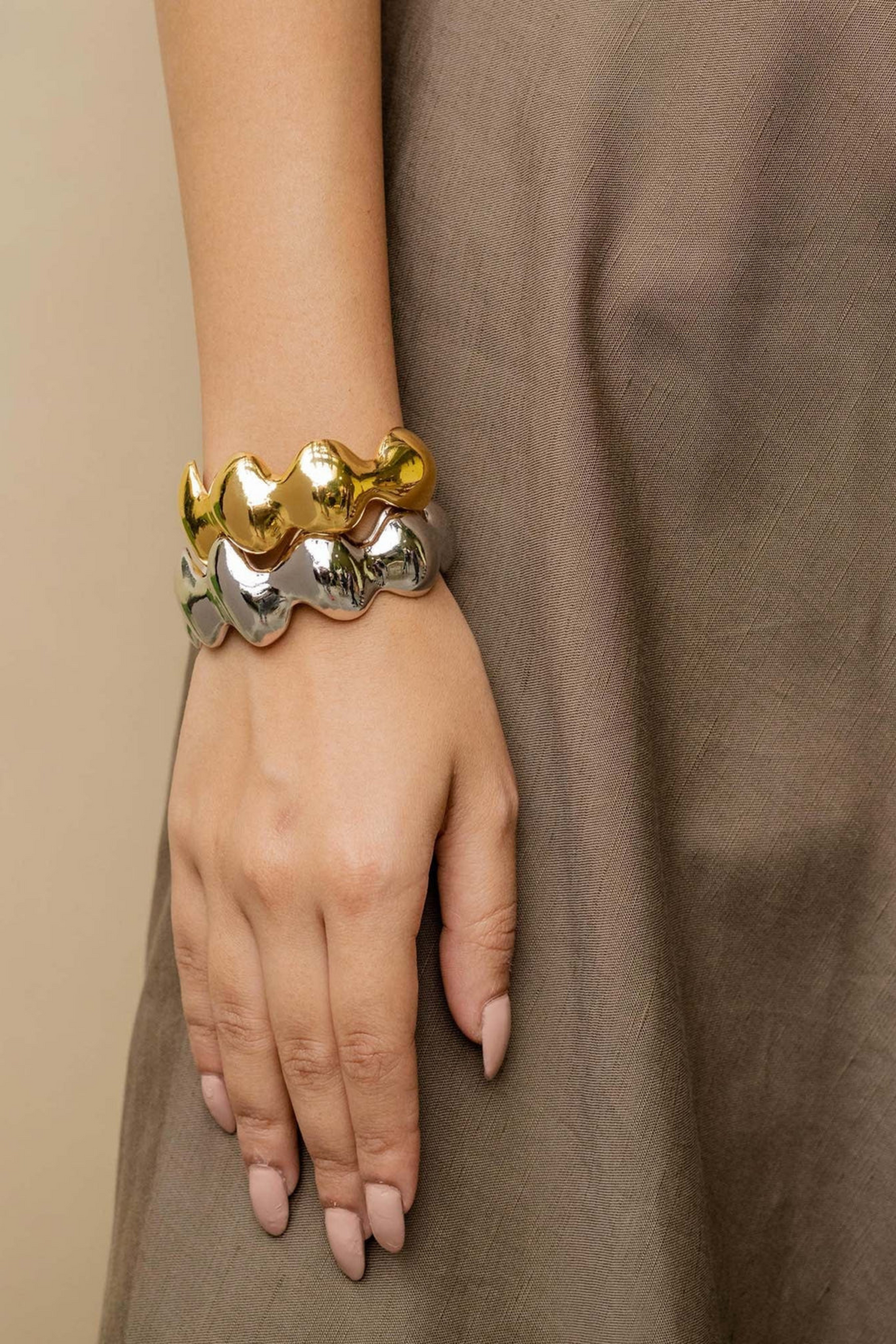 Ella Bracelet (medium wave) - Silver