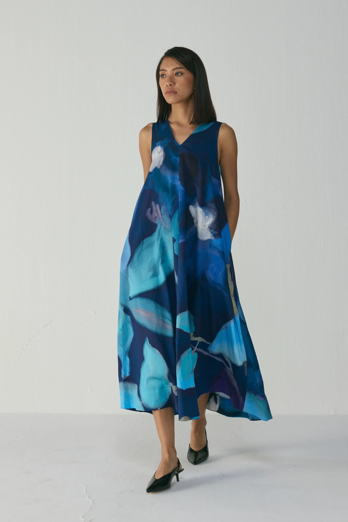 BLUE LAGOON V NECK DRESS