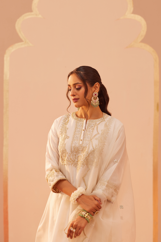 Aymra Kurta Set - Daisy Ivory