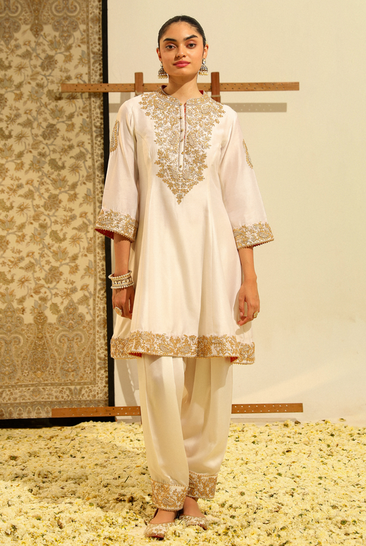 Rajak Hand Embroidered Short Kurta Set - Daisy Ivory