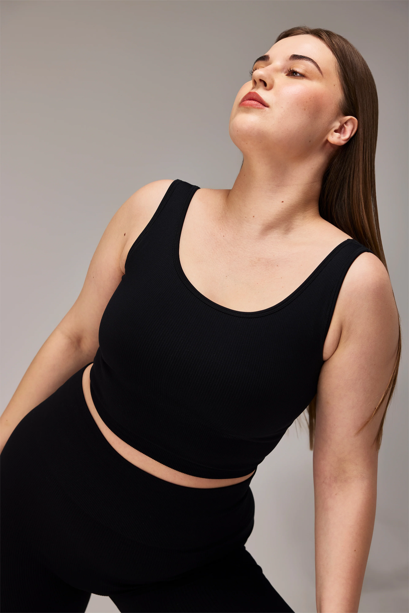 SEAMLESS SQUARE BRA - BLACK