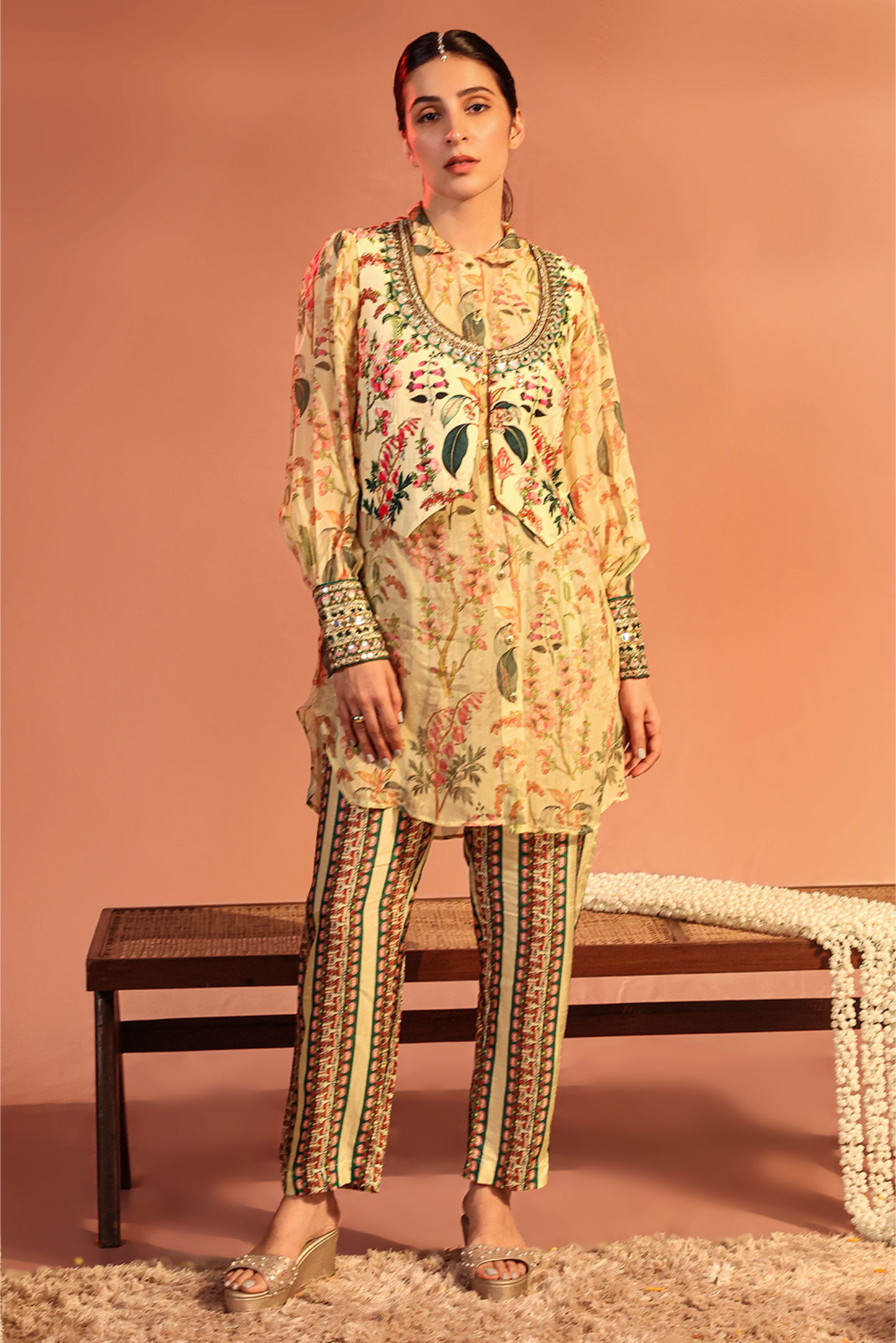 Tamaya Embroidered kurta set with jacket