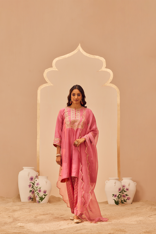 Aymra Kurta Set - Flamingo Pink