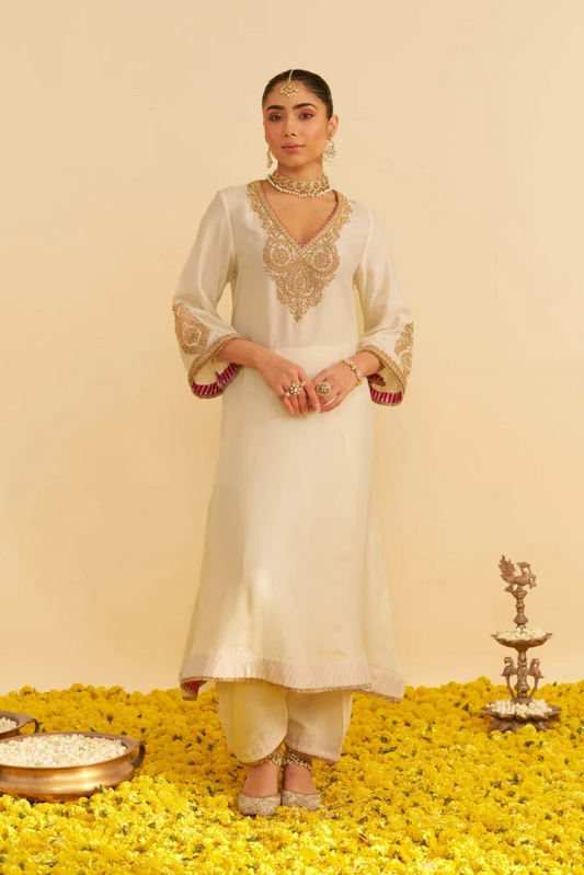 Haayat - Daisy Ivory Long Kaftan With Salwar