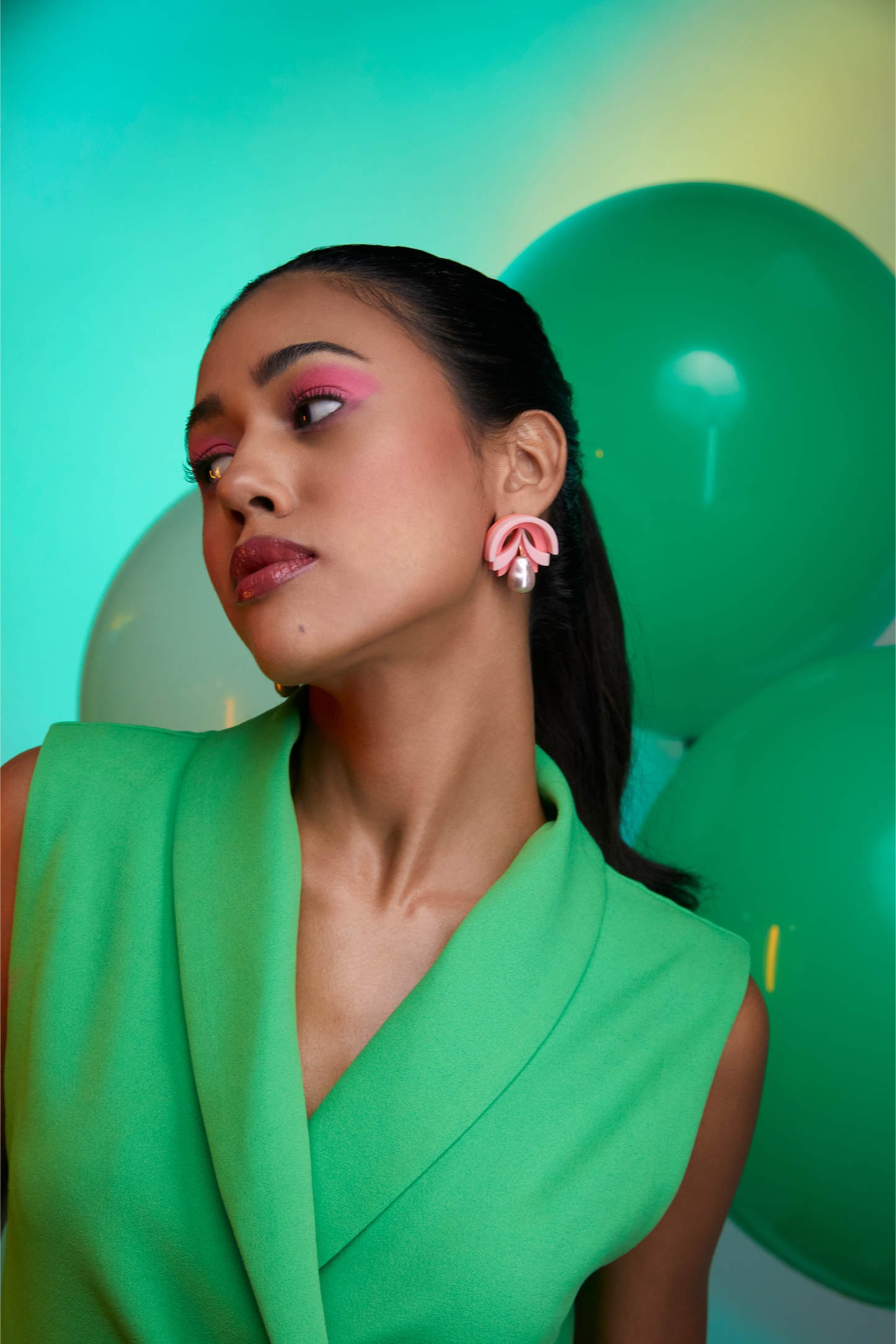 Rokoko Studs - Coral