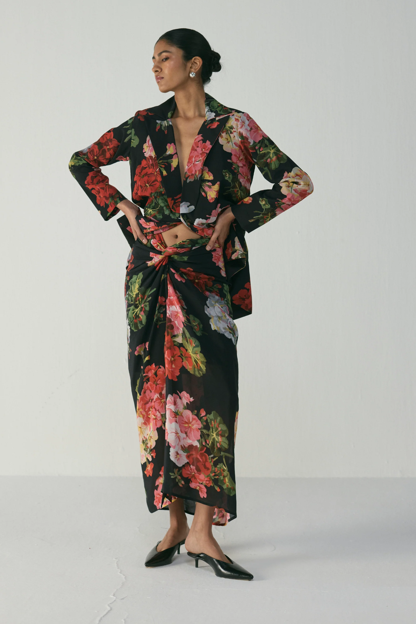 BLOODY MARY BLAZER & KNOTTED SKIRT SET