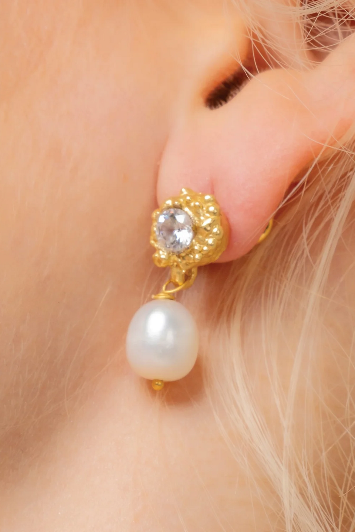 Dainty Drop Pearl Earrings