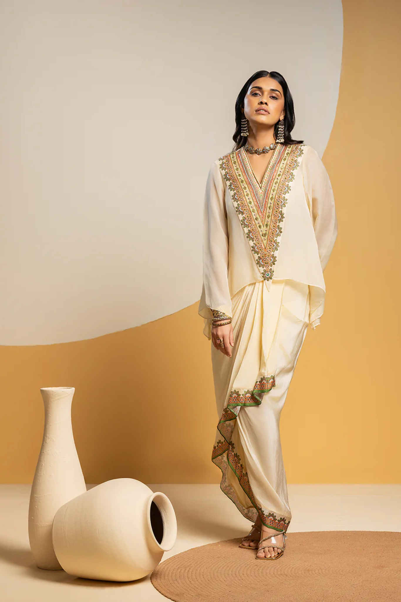 Taarani embellished V-neck drape skirt  set