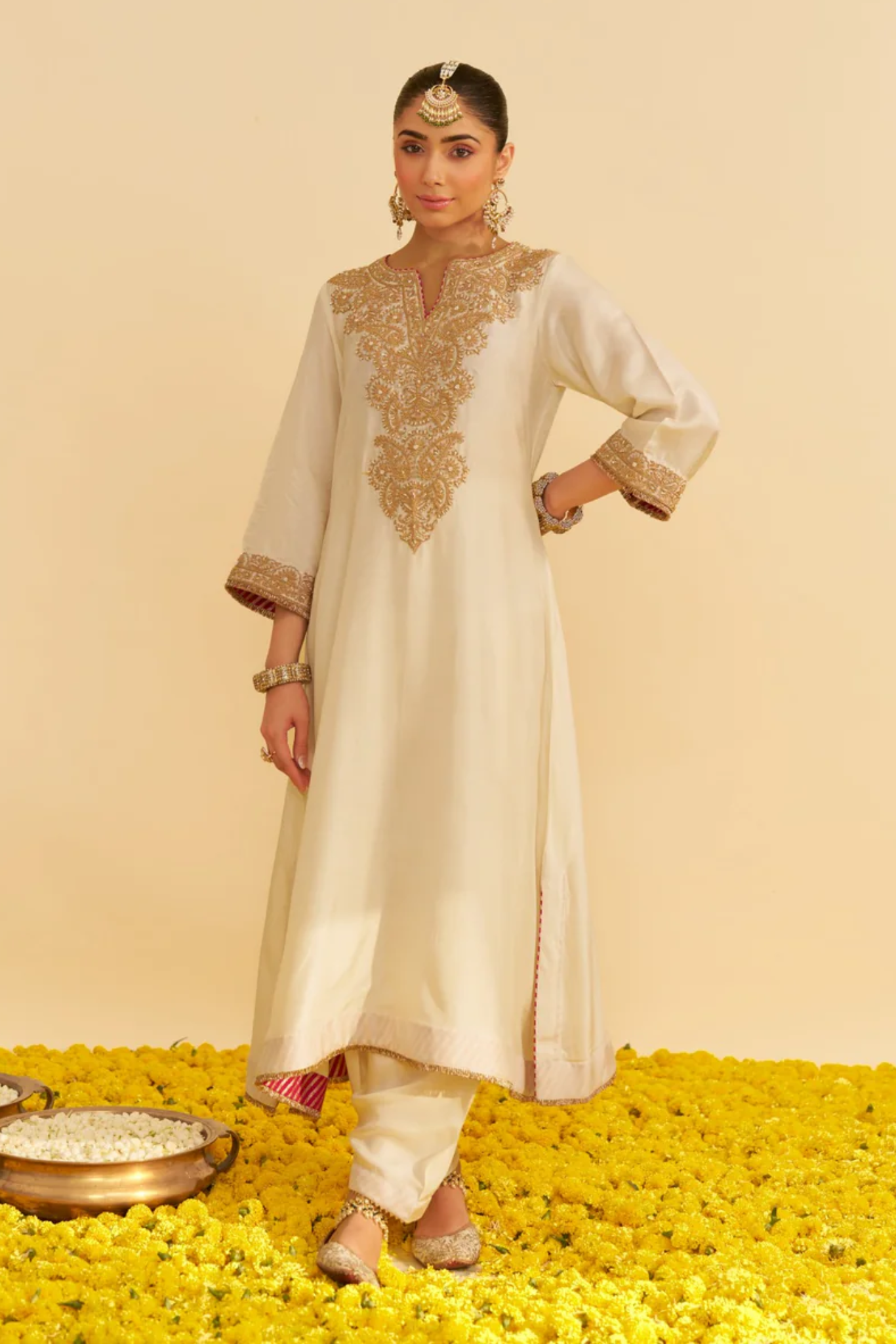 Hiba - Daisy Ivory Long Kaftan With Salwar