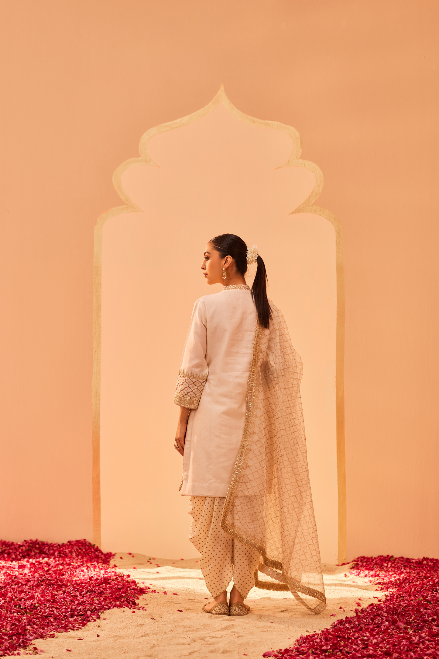 Faheeda Short Kurta with Dhoti Set - Daisy Ivory