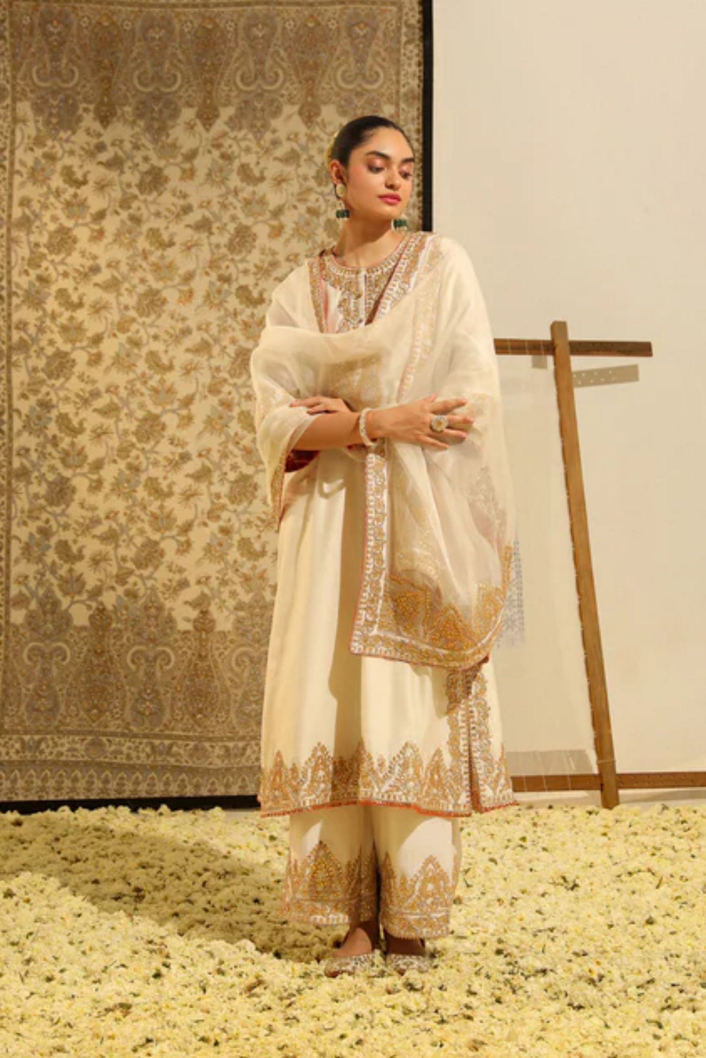 Sahana Hand Embroidered Long Kurta Set - Daisy Ivory