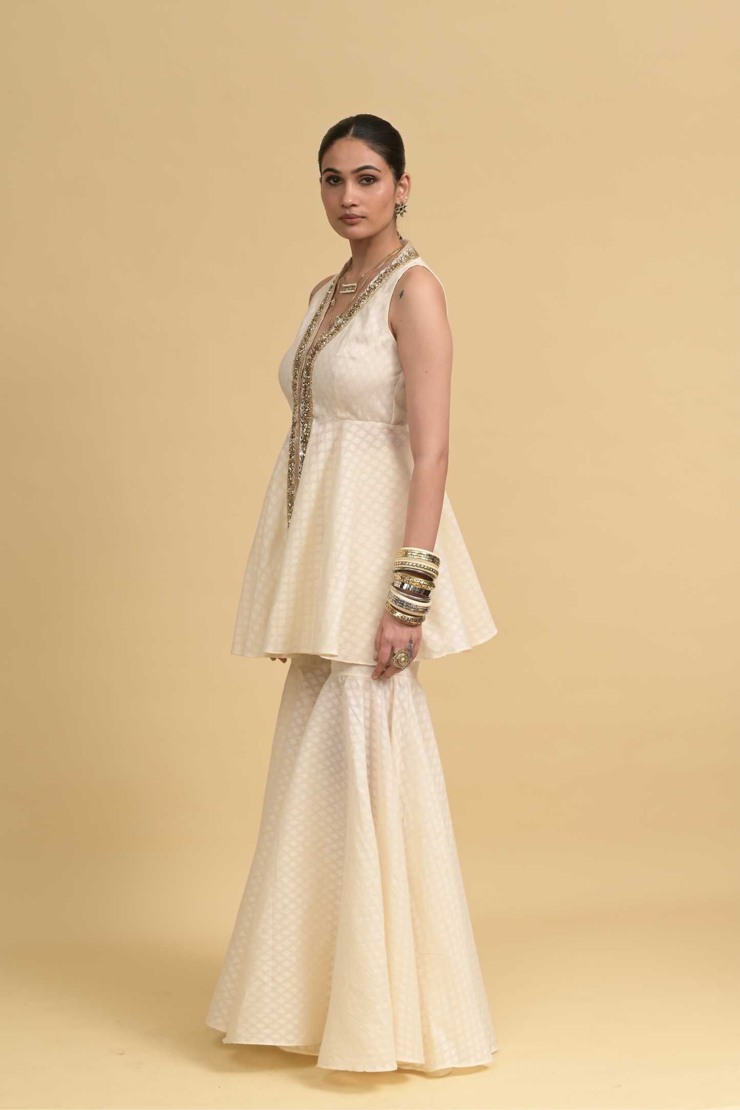 Ivory Mingle