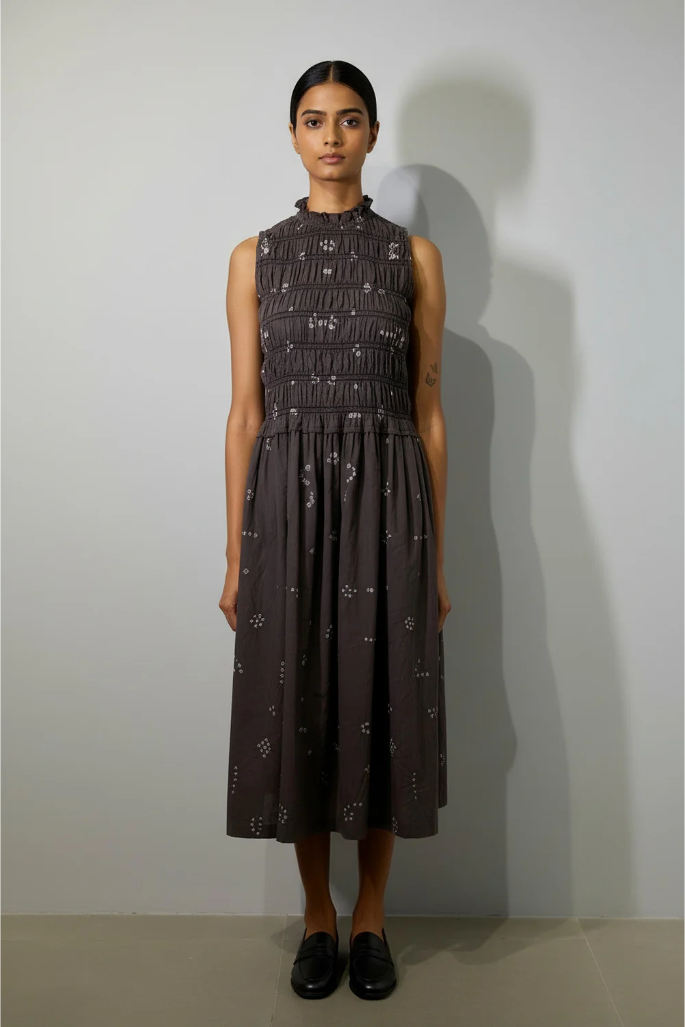 MIDSUMMER BANDHANI SMOCKED DRESS