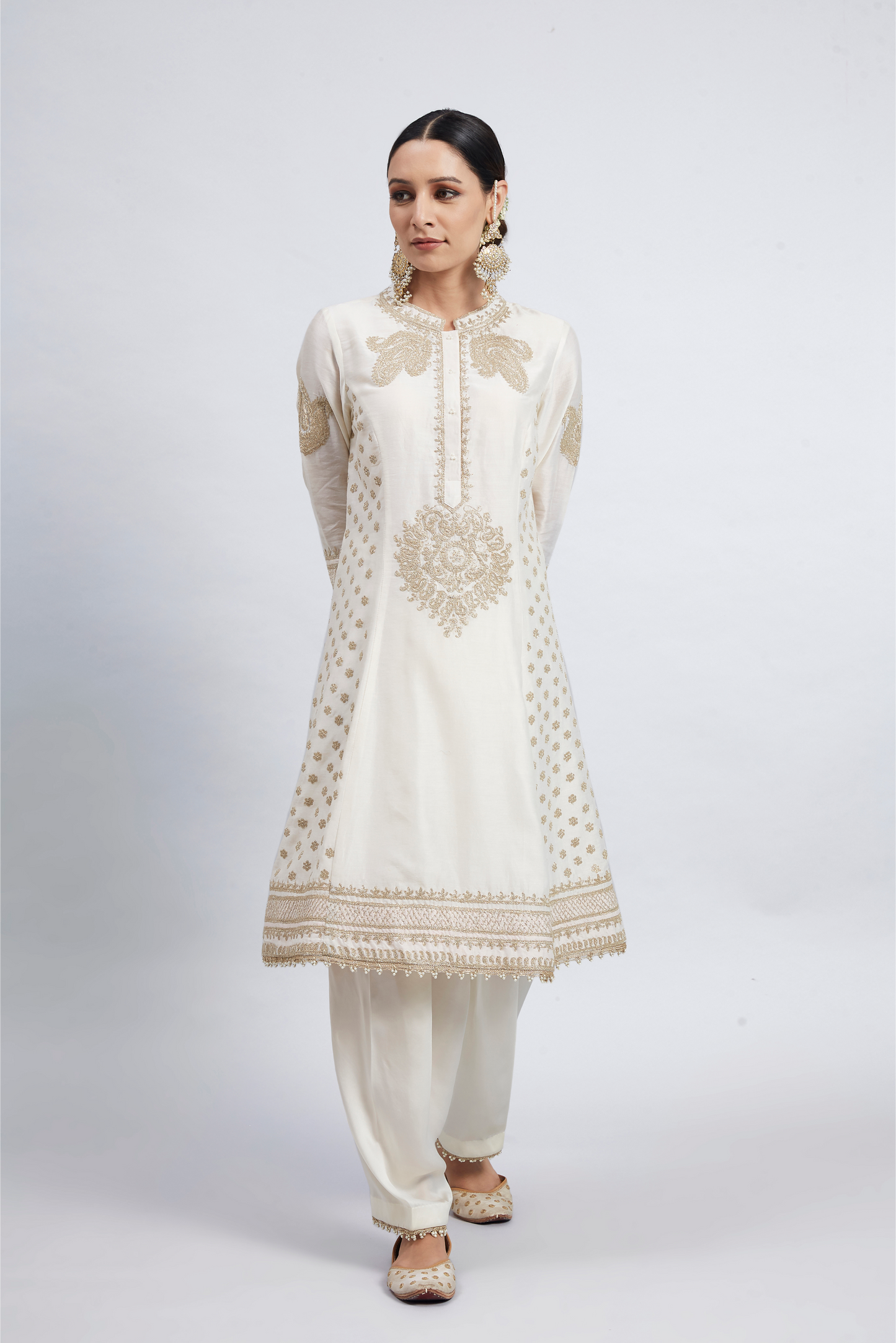 Naazira Tilla Embroidered Kurta Set - Daisy Ivory