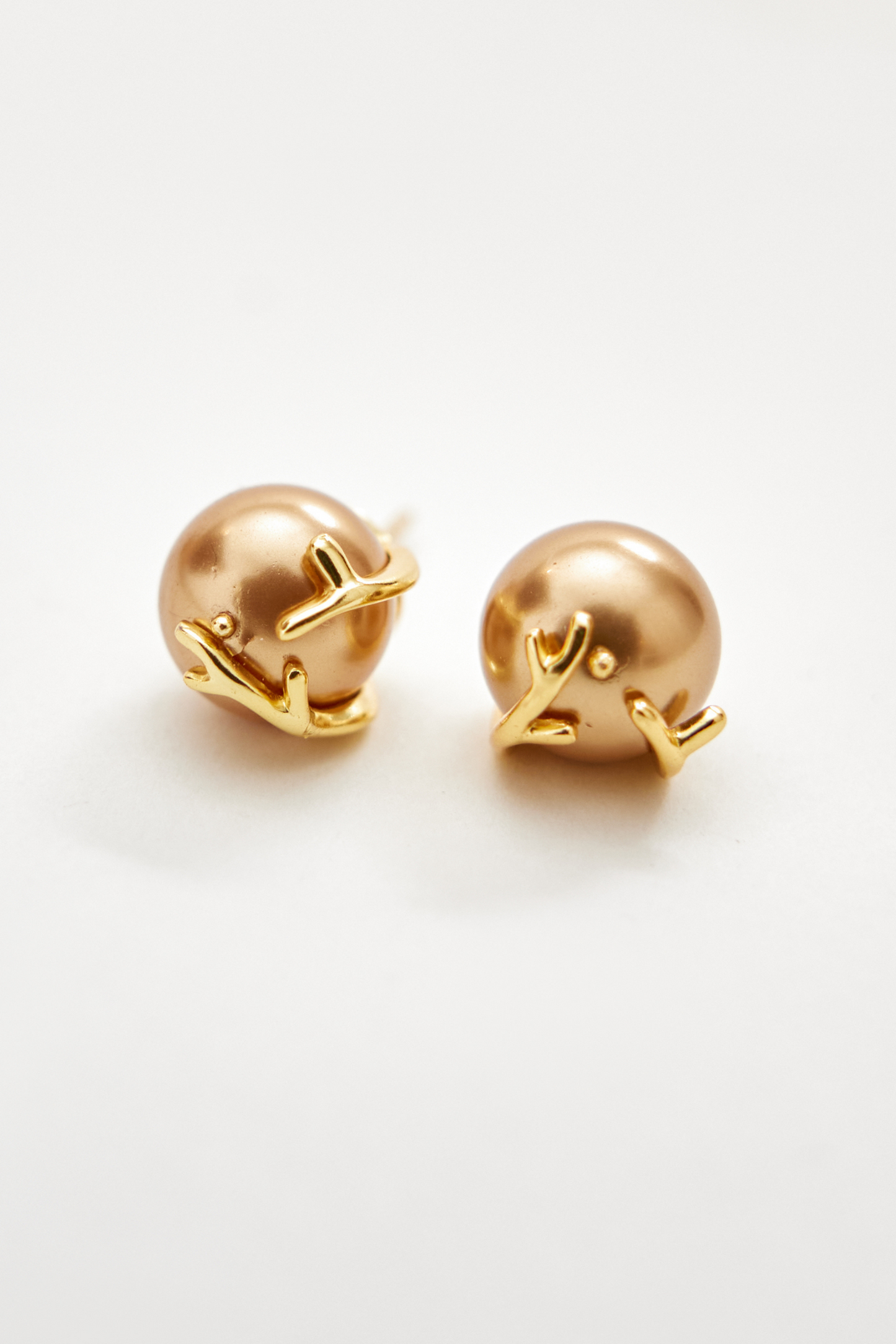 Java Studs - Gold