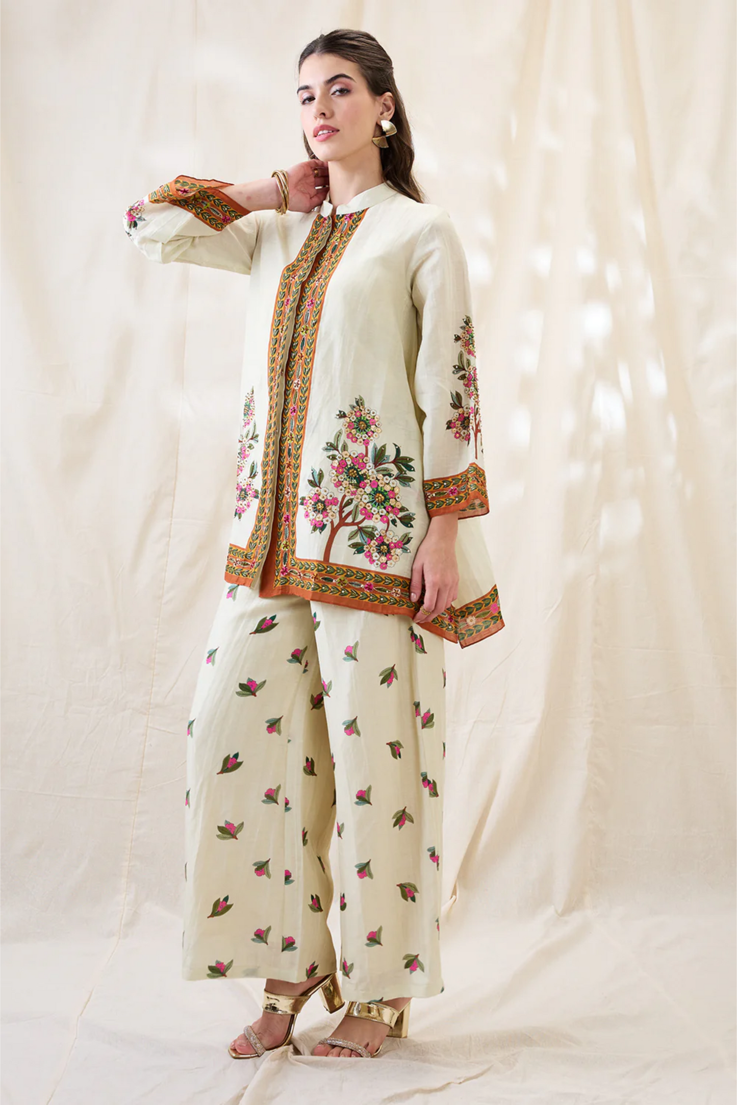 Gulzaar Embroidered Kurta Set