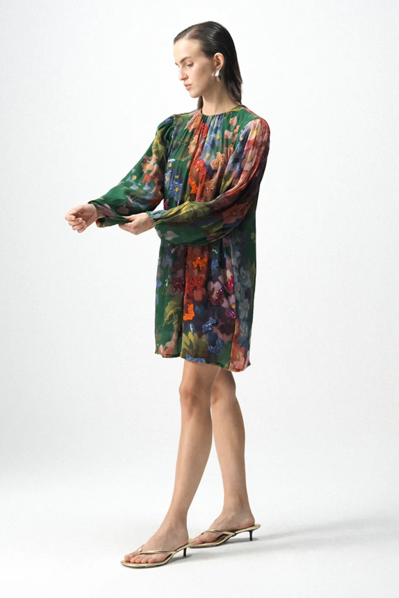 THEA EMBROIDERD SHORT DRESS