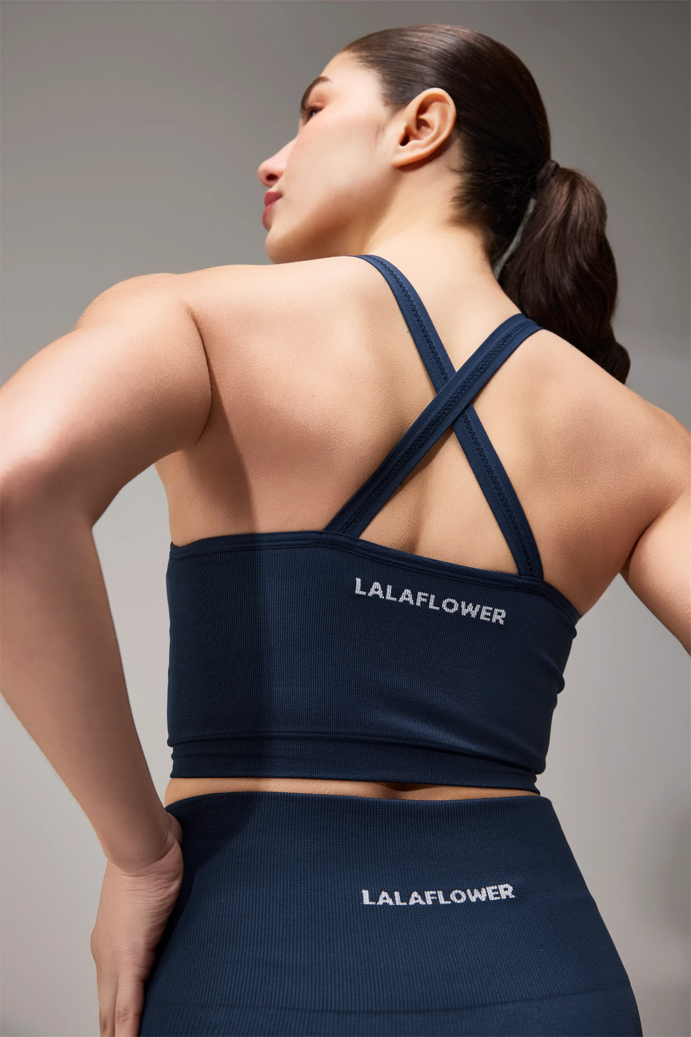 SEAMLESS CROSS BRA - NAVY BLUE
