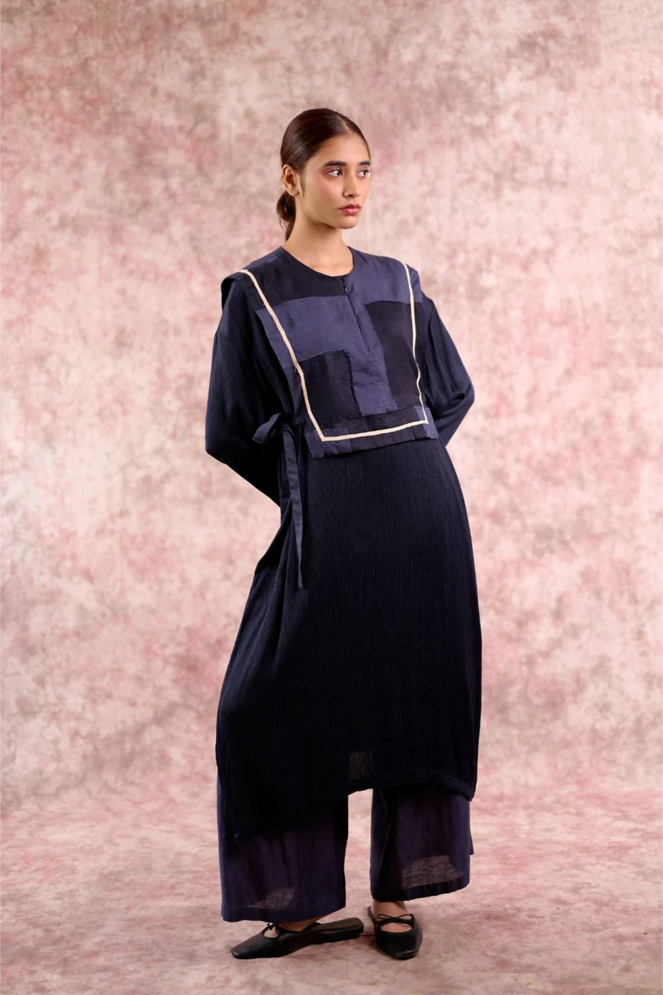 ECLIPSE NAVY TOP
