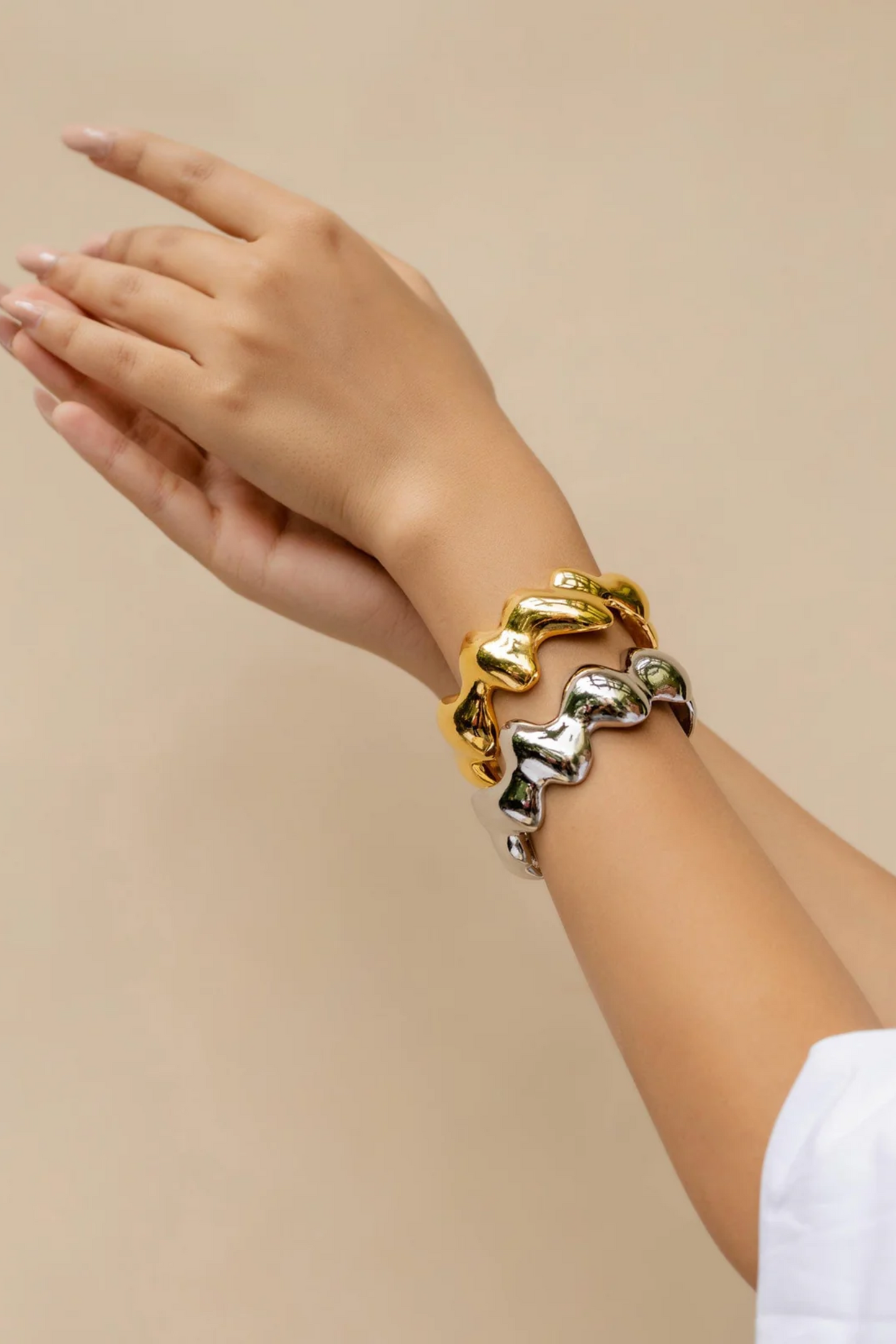 Ella Bracelet (medium wave) - Silver