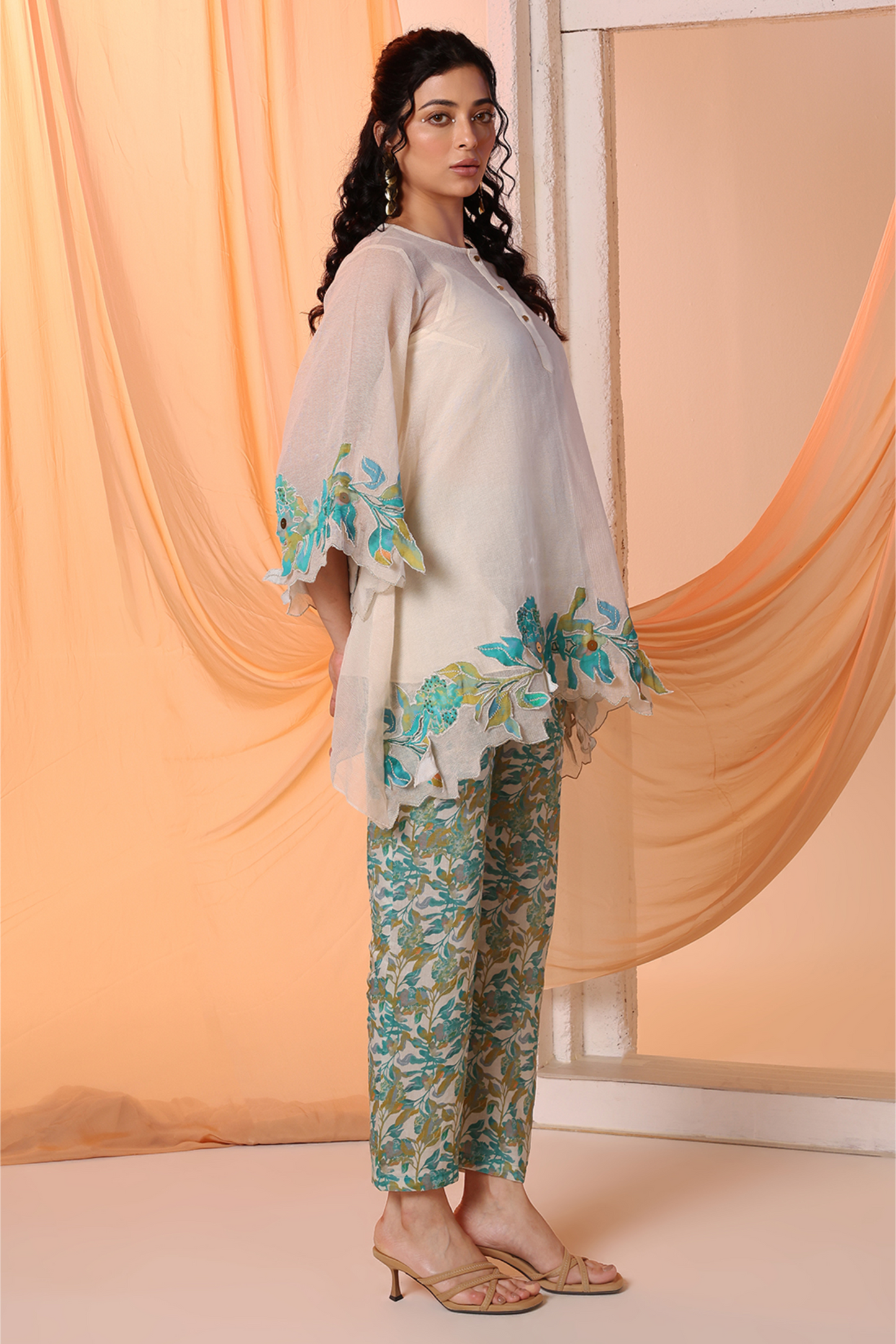 Aarani Appliqued Kurta set