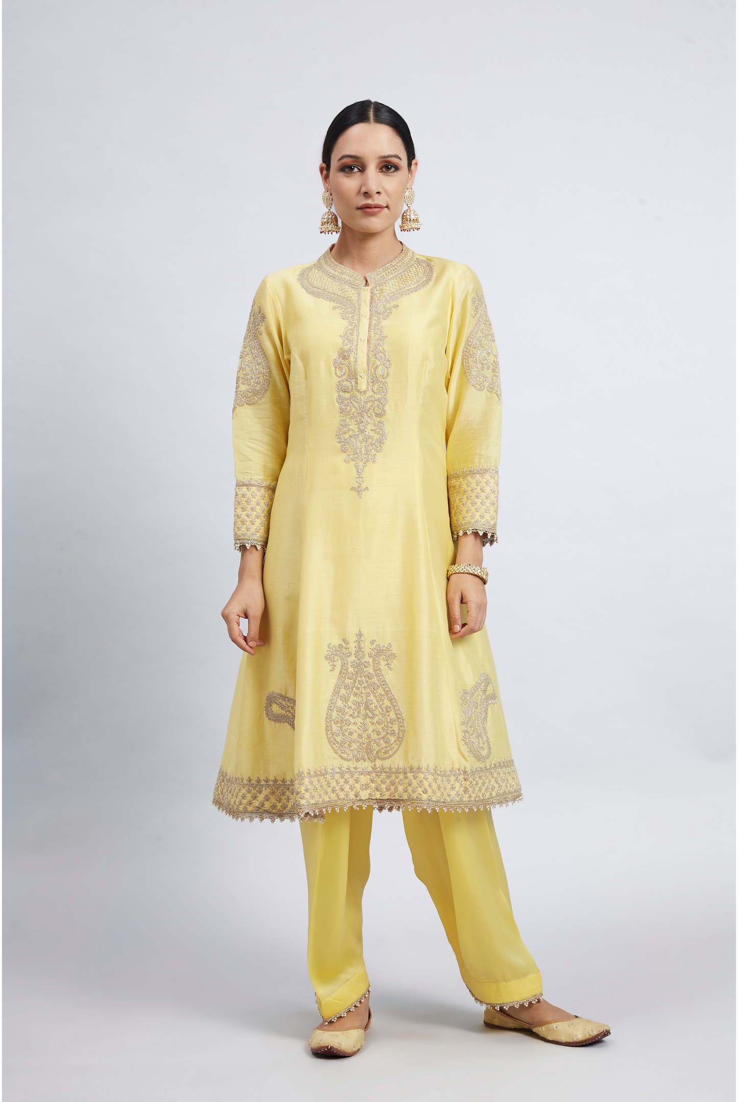 Rabhya Tilla Embroidered Kurta Set - Daffodil Yellow