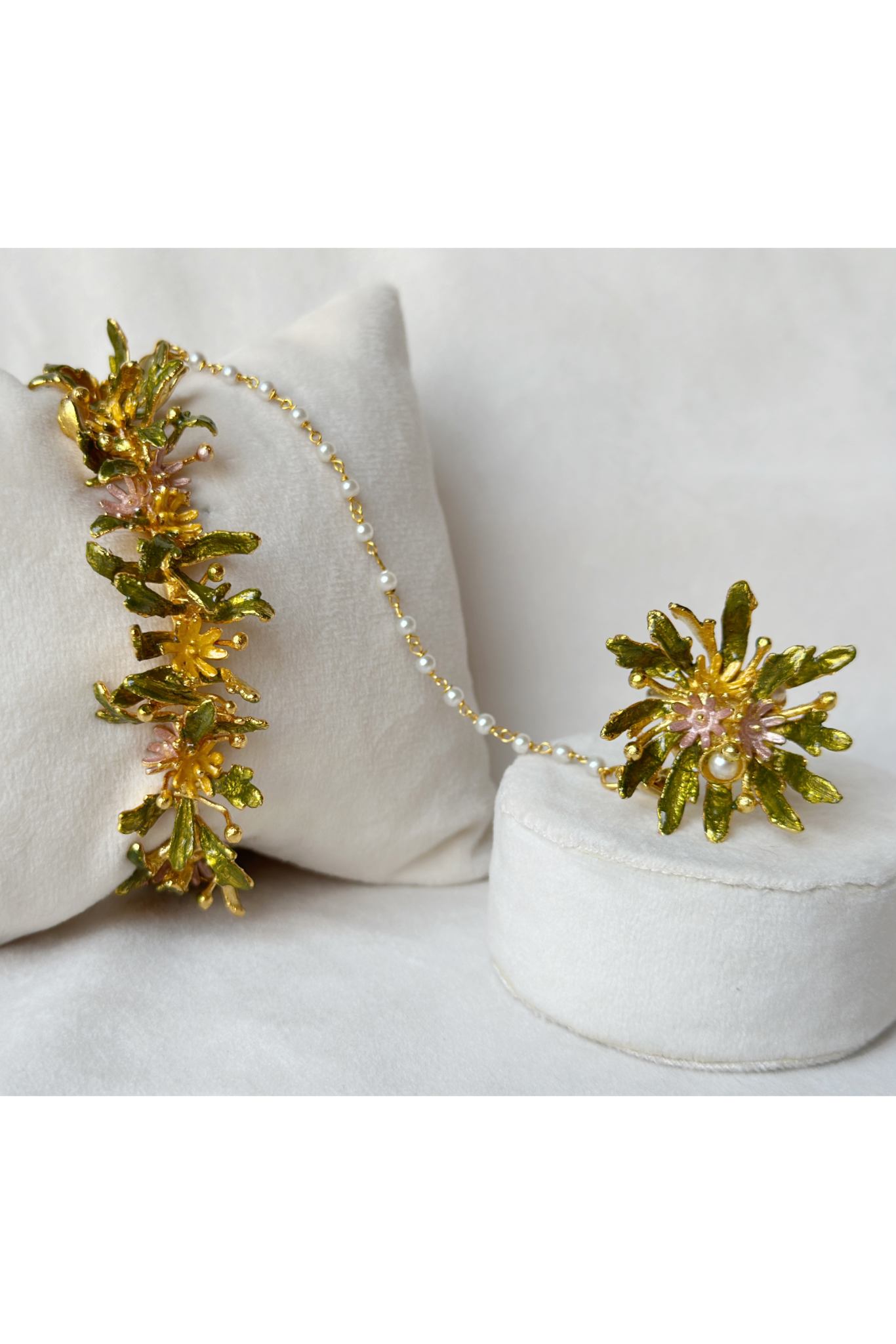 Blooming haathphool with pearls - Pastel Garden