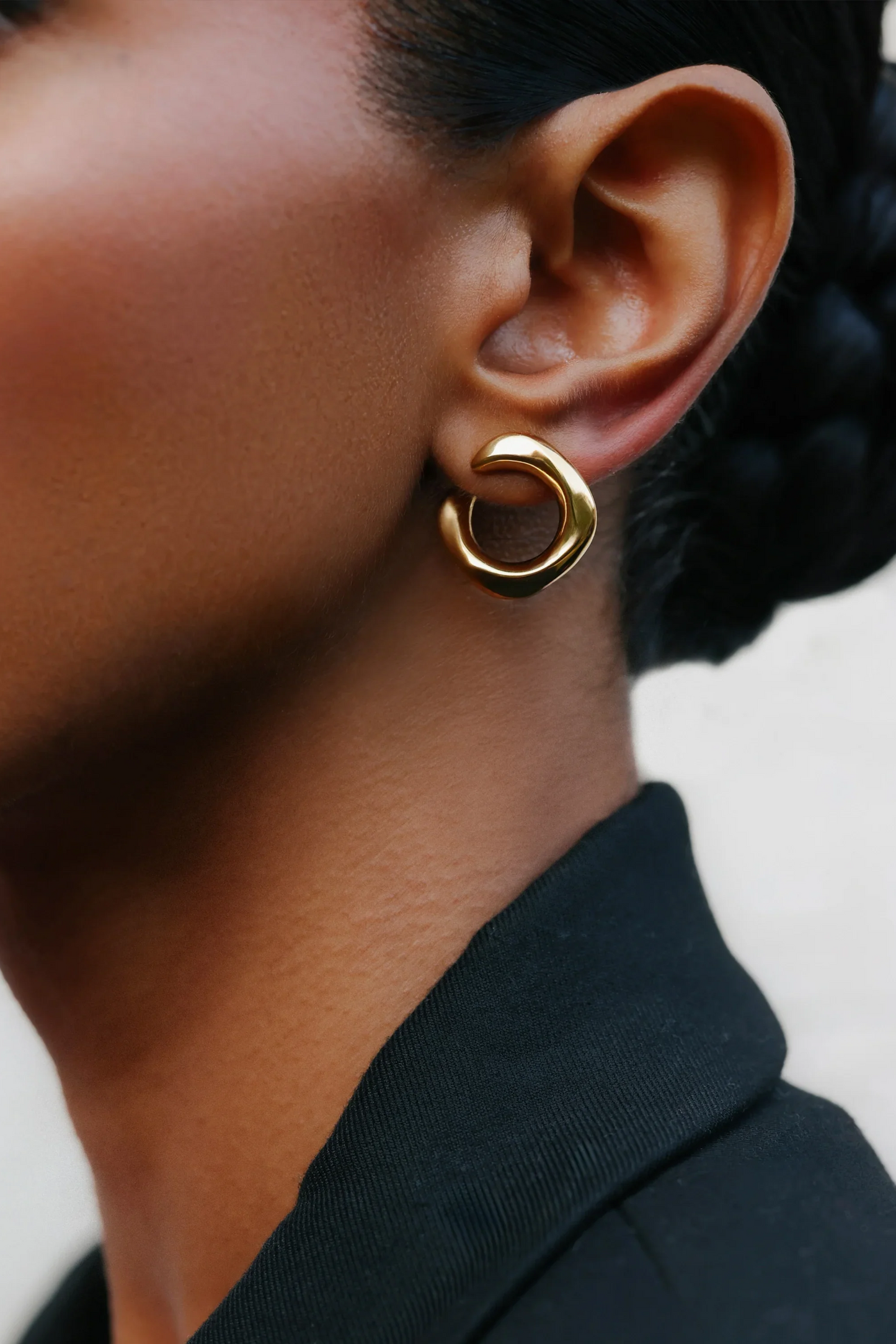 Squircle Orange Peel Stud In Gold Vermeil