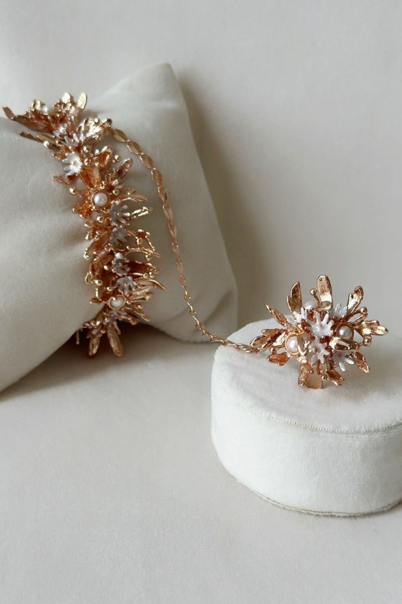 Blooming haathphool with pearls - Rose Gold