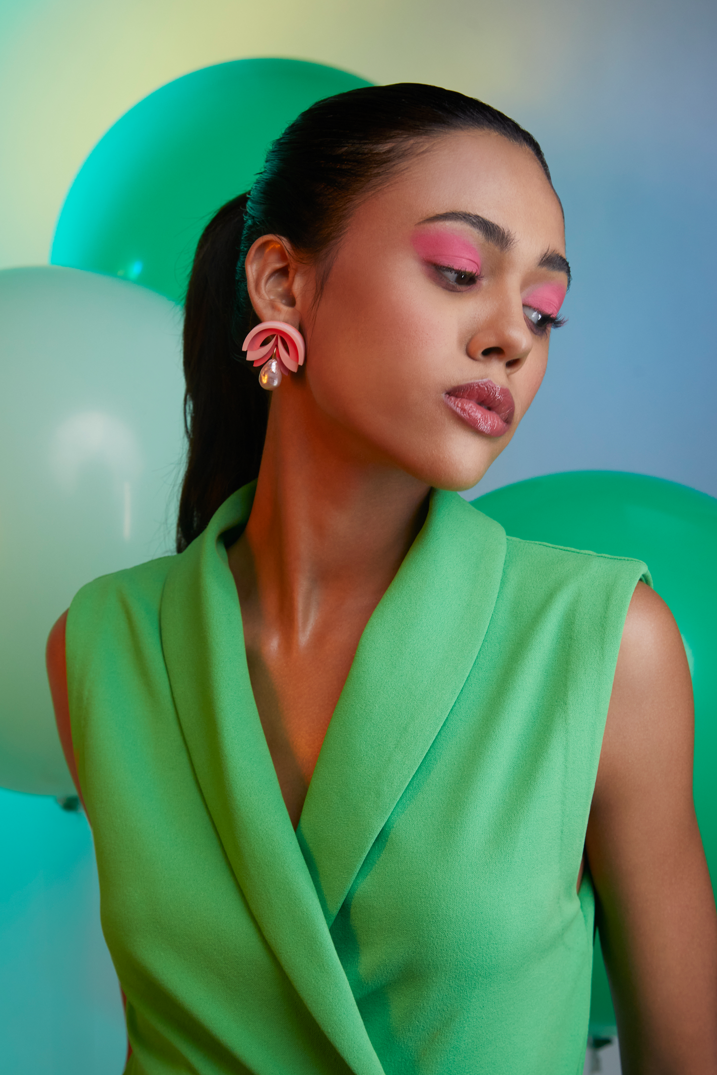 Rokoko Studs - Coral