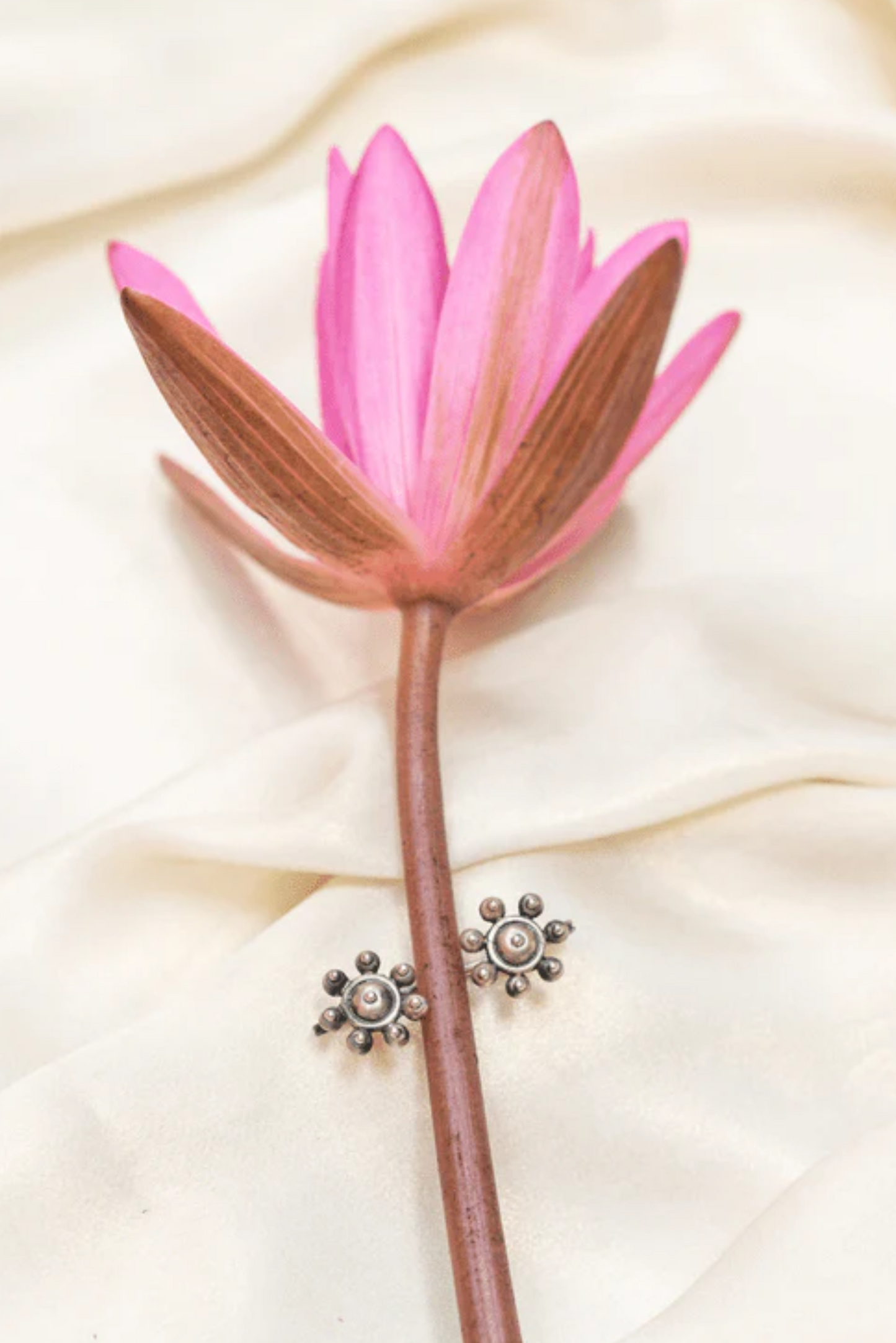 Flower Ear Clip - Silver