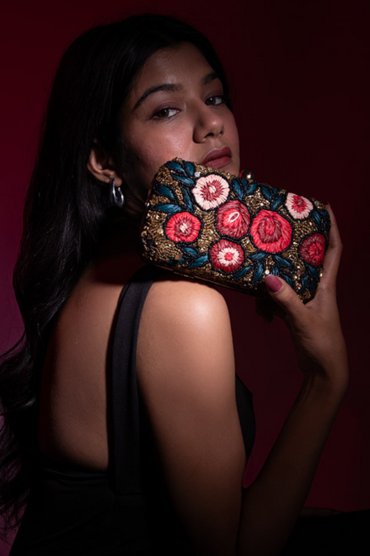 Blossom clutch