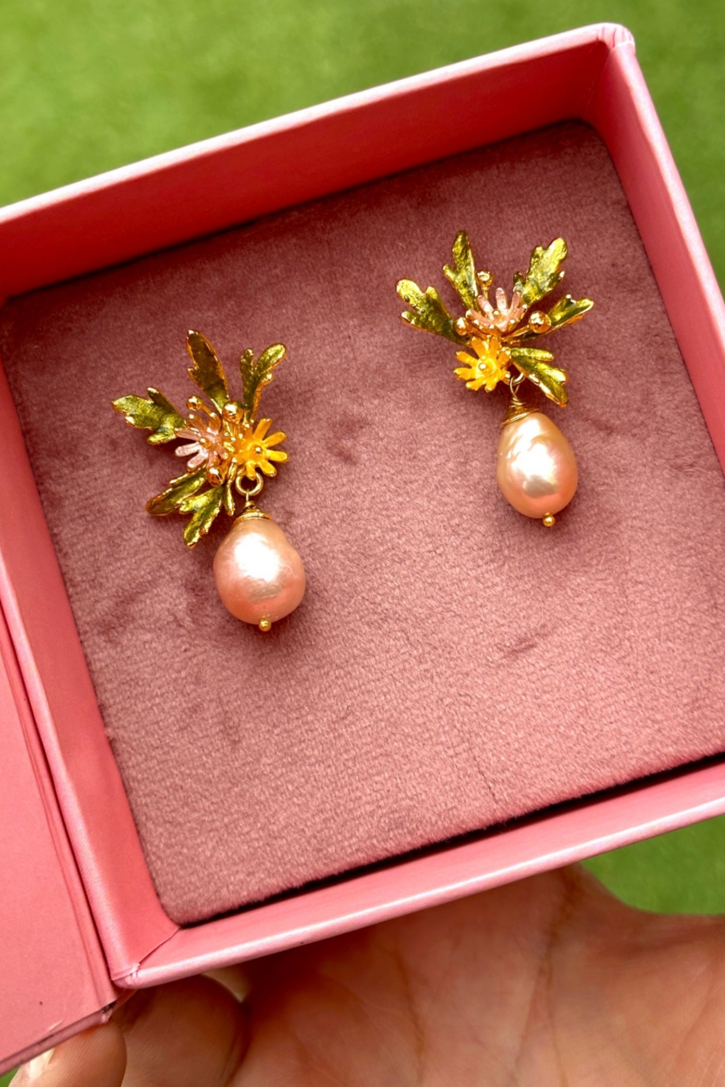 Flowerburst Pearl Drop Studs