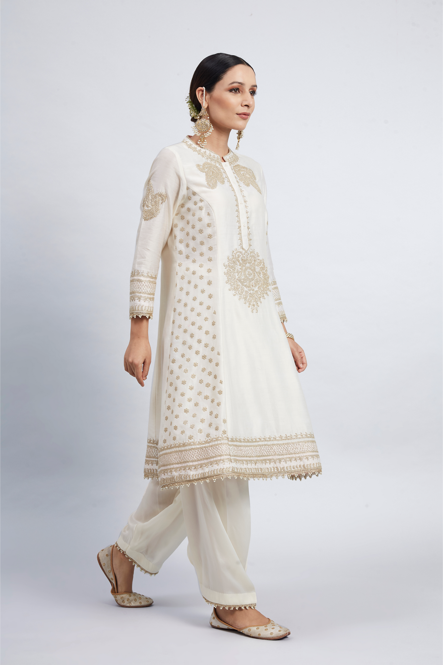 Naazira Tilla Embroidered Kurta Set - Daisy Ivory